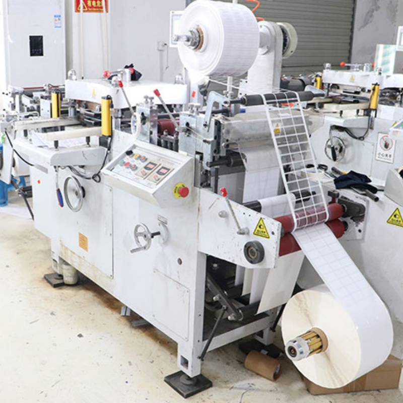 Benefits of Using Self-Adhesive Labels